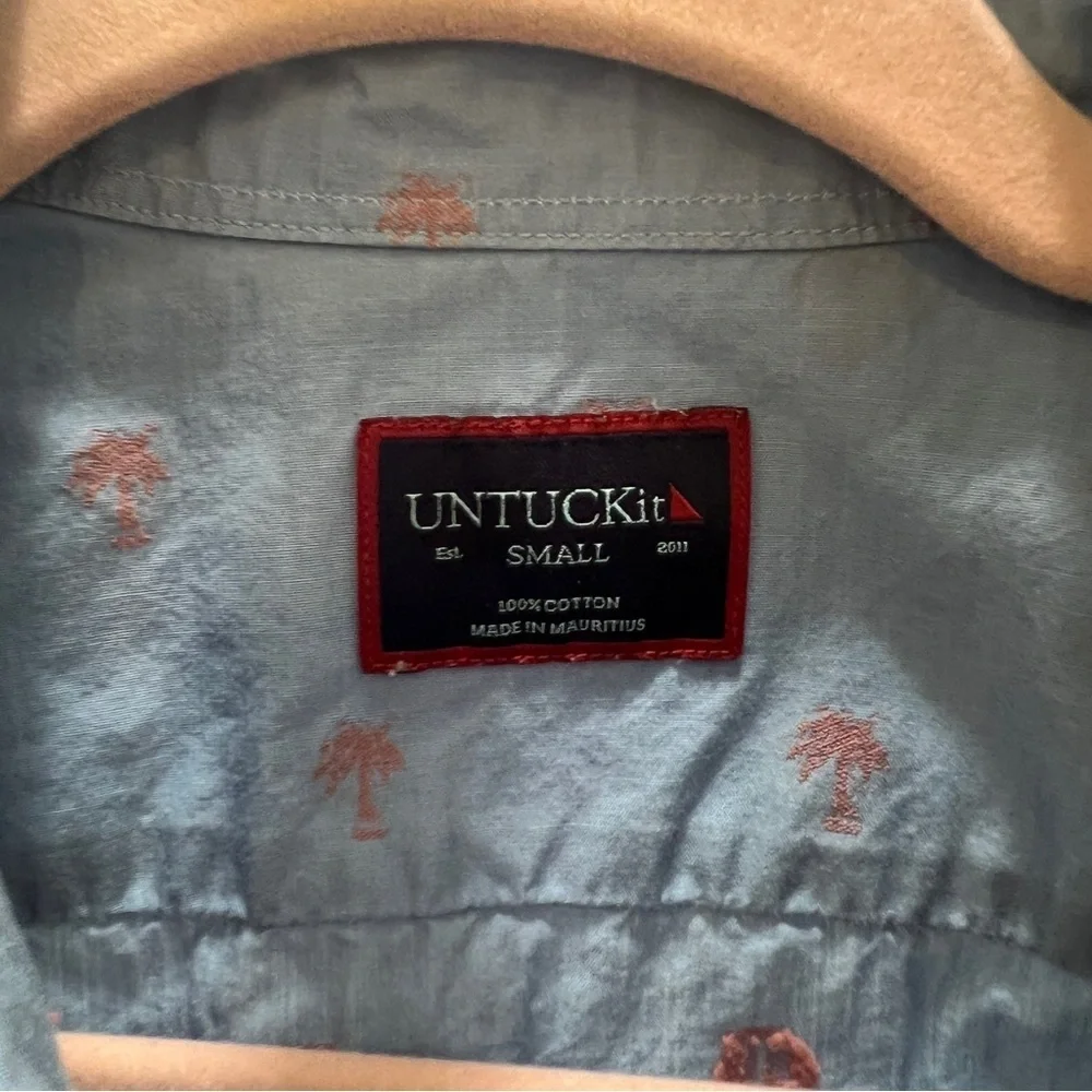 UNTUCKit Hamilton Blue Pink Palm Tree Short Sleeve Button Down Shirt Small - Picture 3 of 8